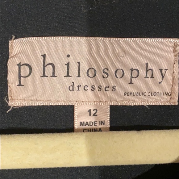 Black dress - Picture 3 of 3